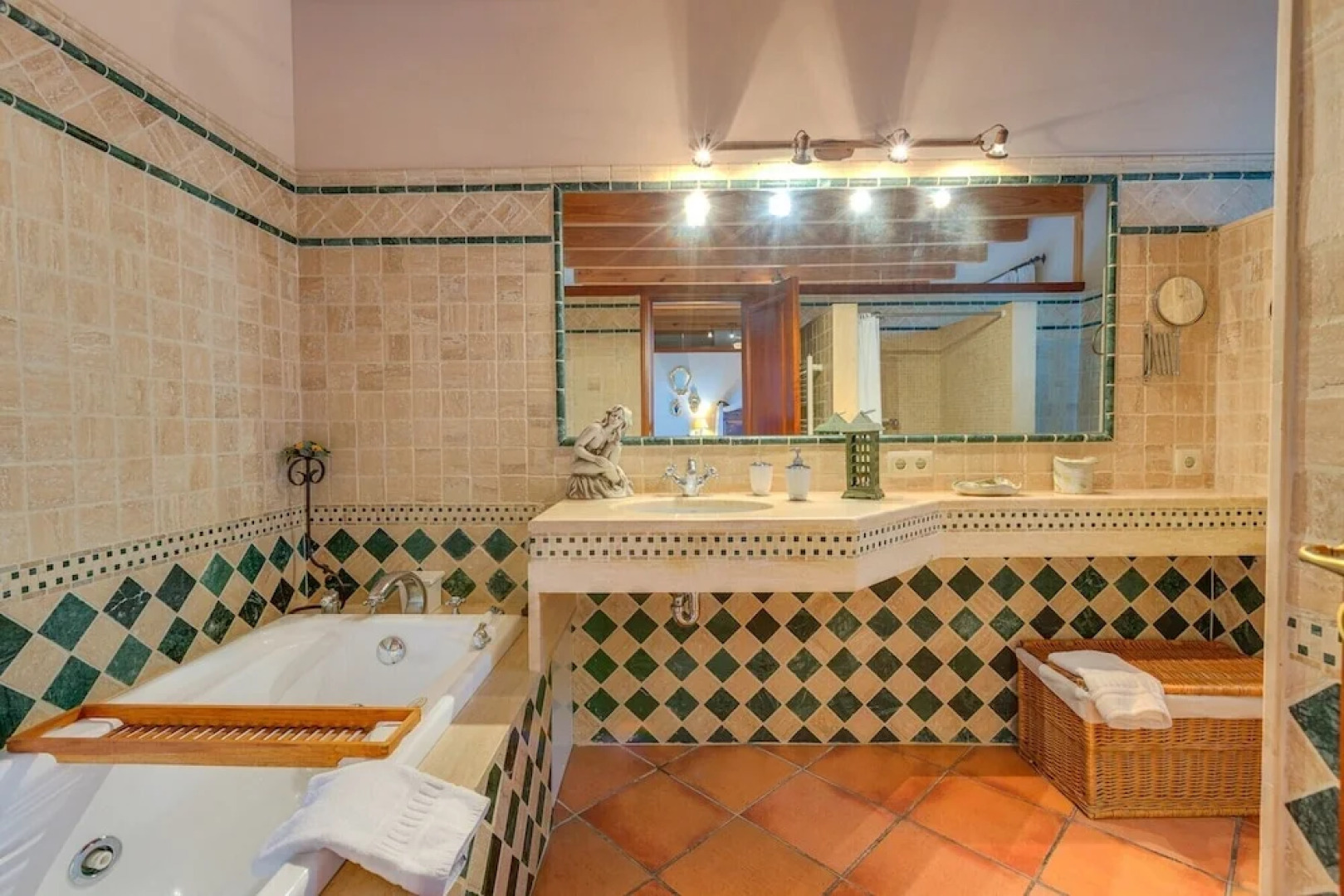 New! Villa Alaro by Priority