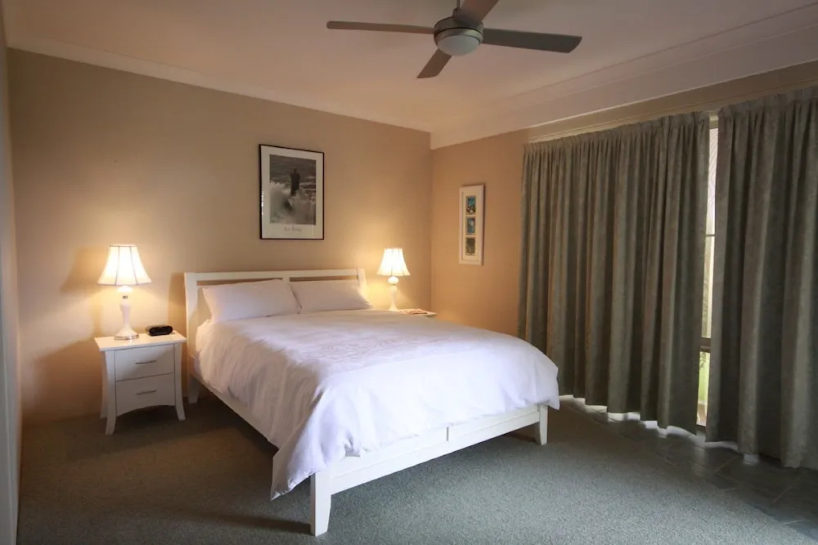 Sunset Boulevarde, 12