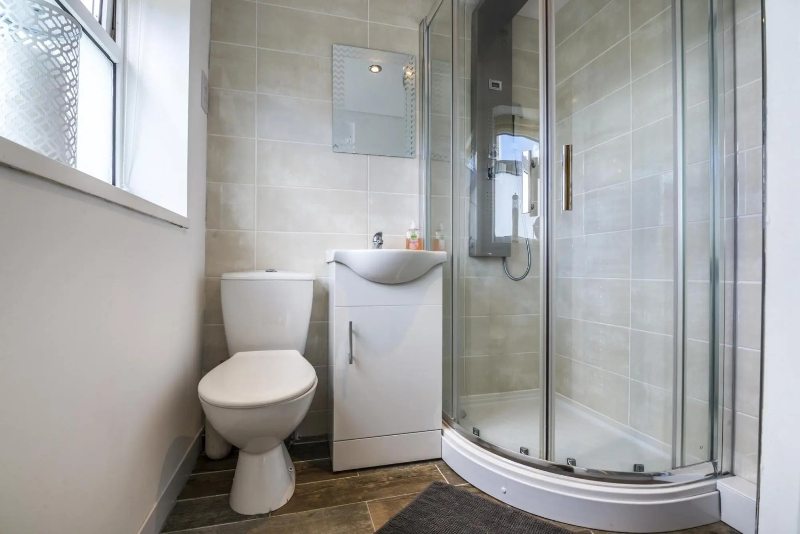 Little Hill - 3 Bedroom Bungalow - Wisemans Bridge