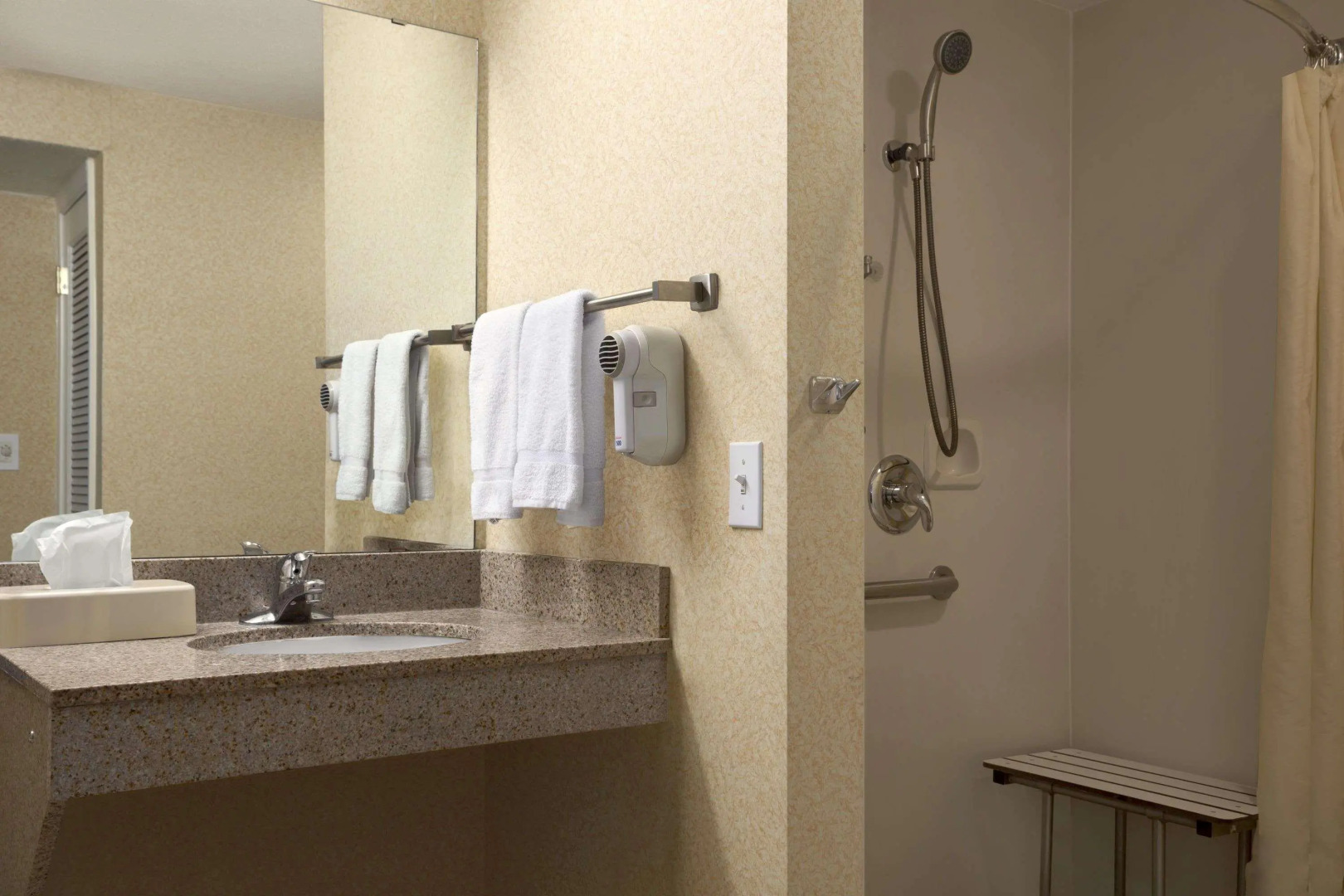 Affordable Suites of America Grand Rapids