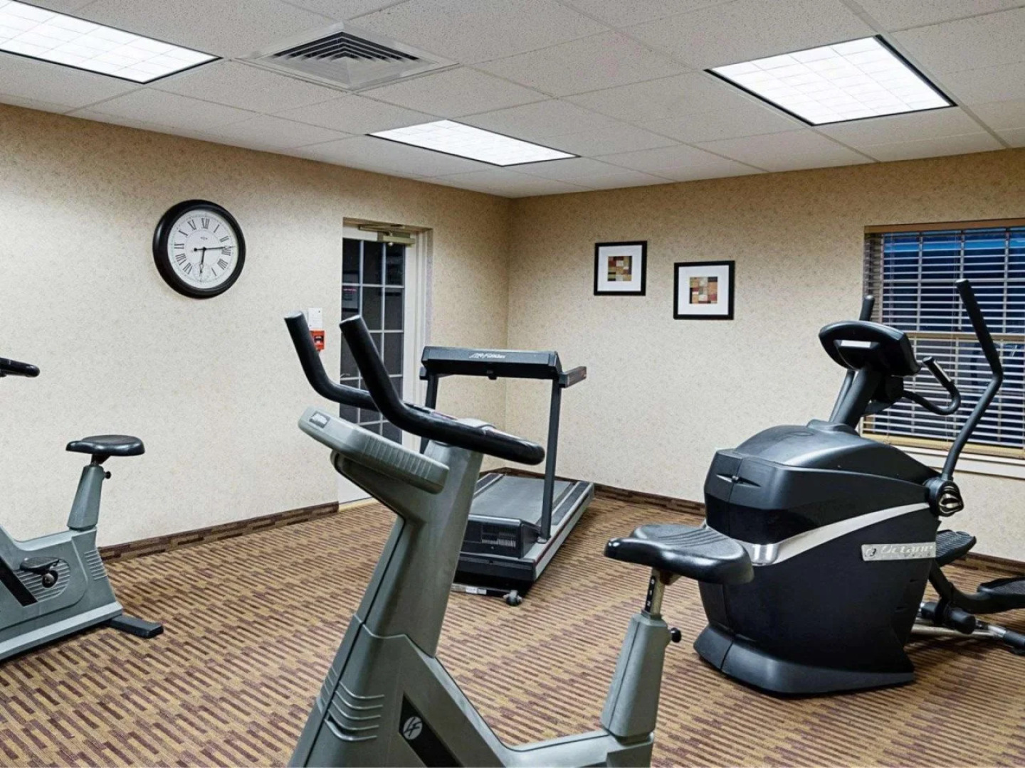 Quality Inn And Suites Skyways