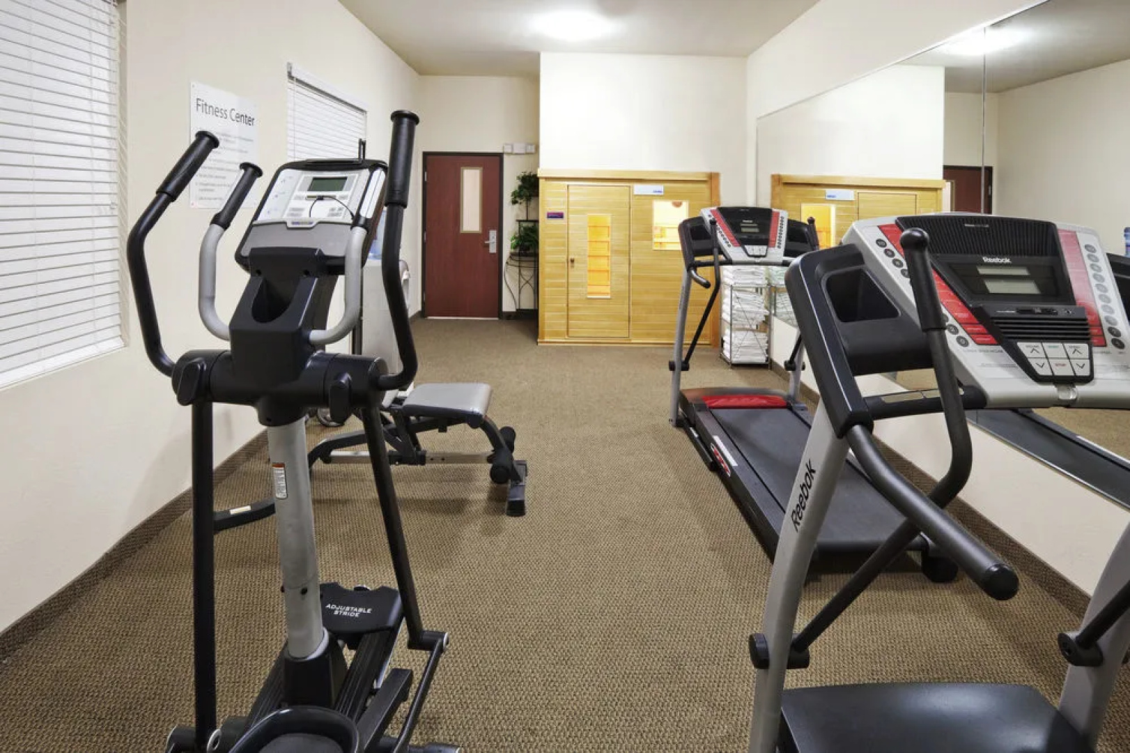 Holiday Inn Express Hotel & Suites Woodward Hwy 270