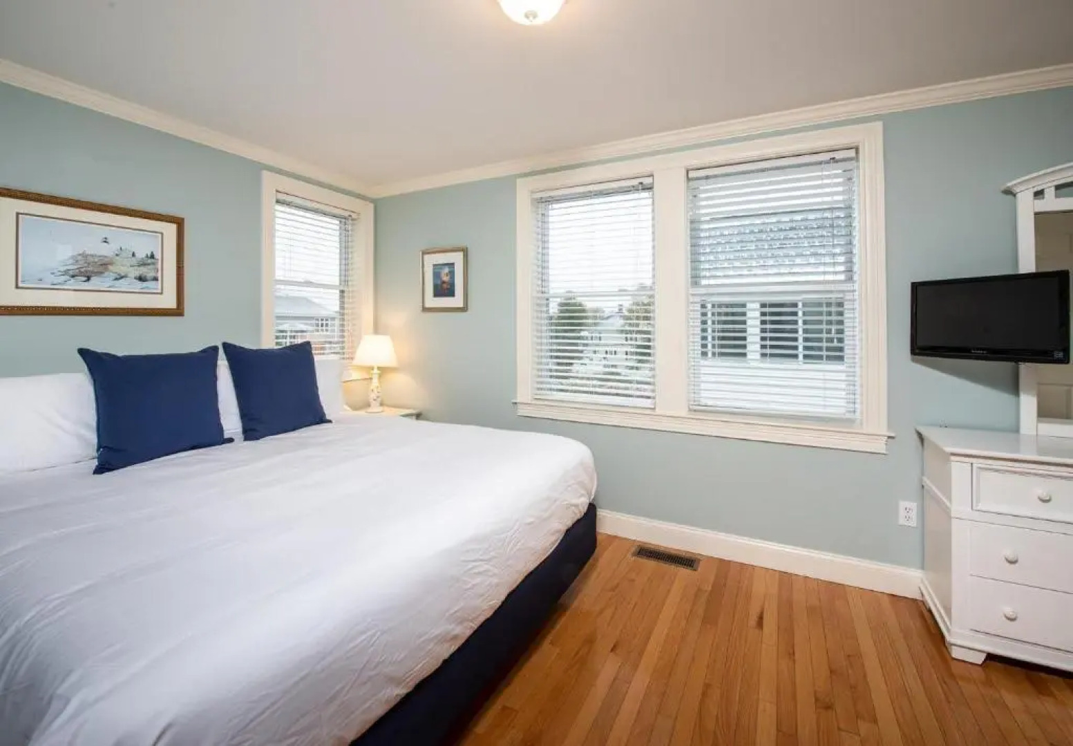 Carriage House at One Long Beach