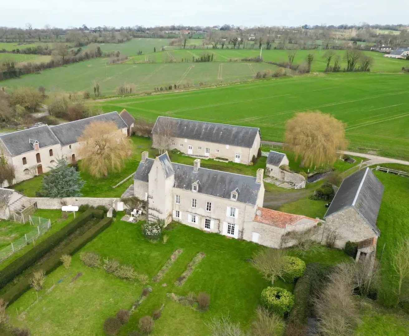 Ferme fortifiée d Enguenard
