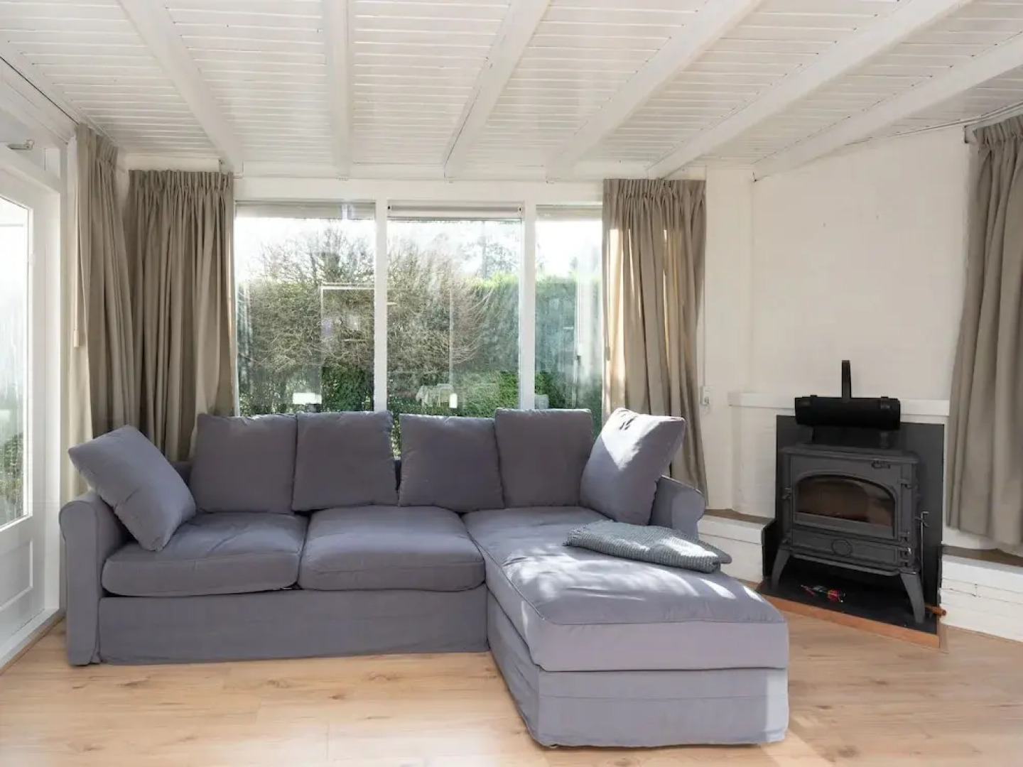 Attractive House with Sunny Garden near Veerse Meer