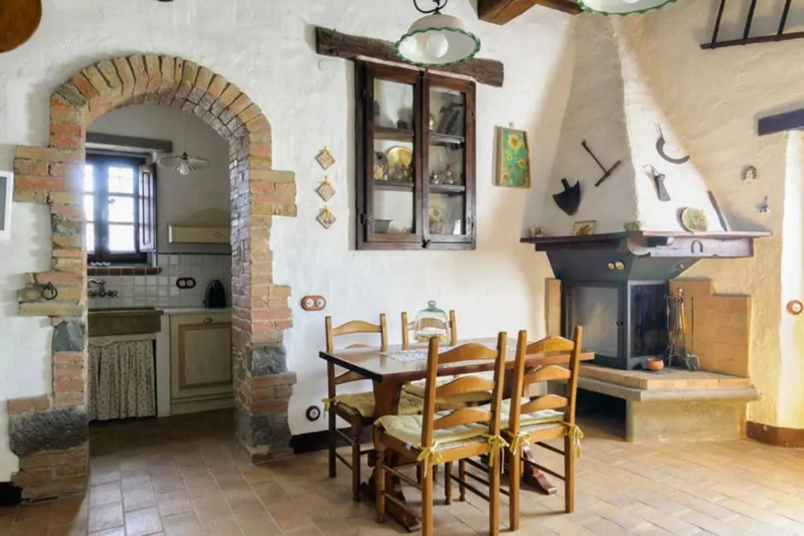 Girasole Cottage overlooking the Orcia valley in Tuscany