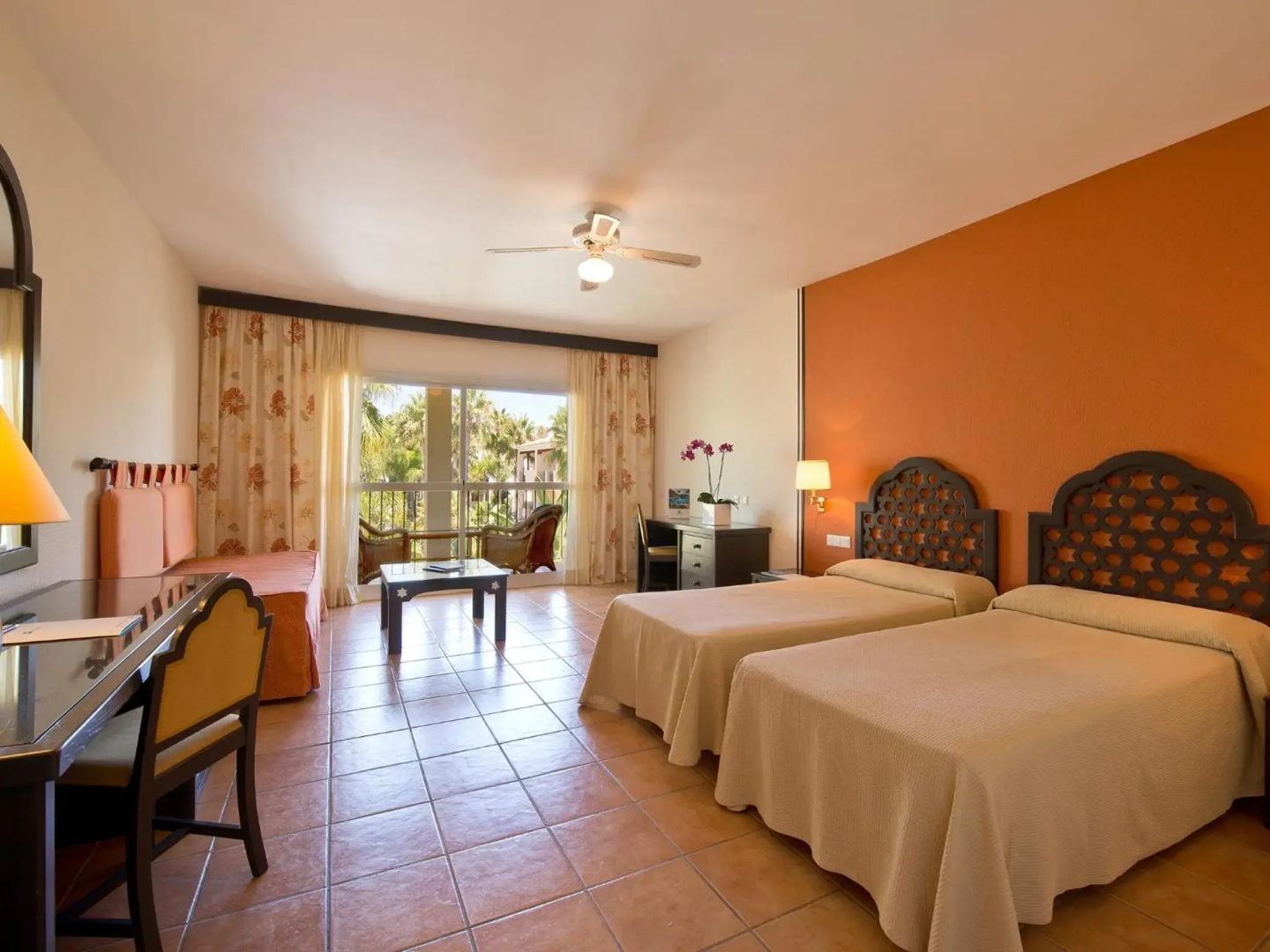 Hotel Diplomatic