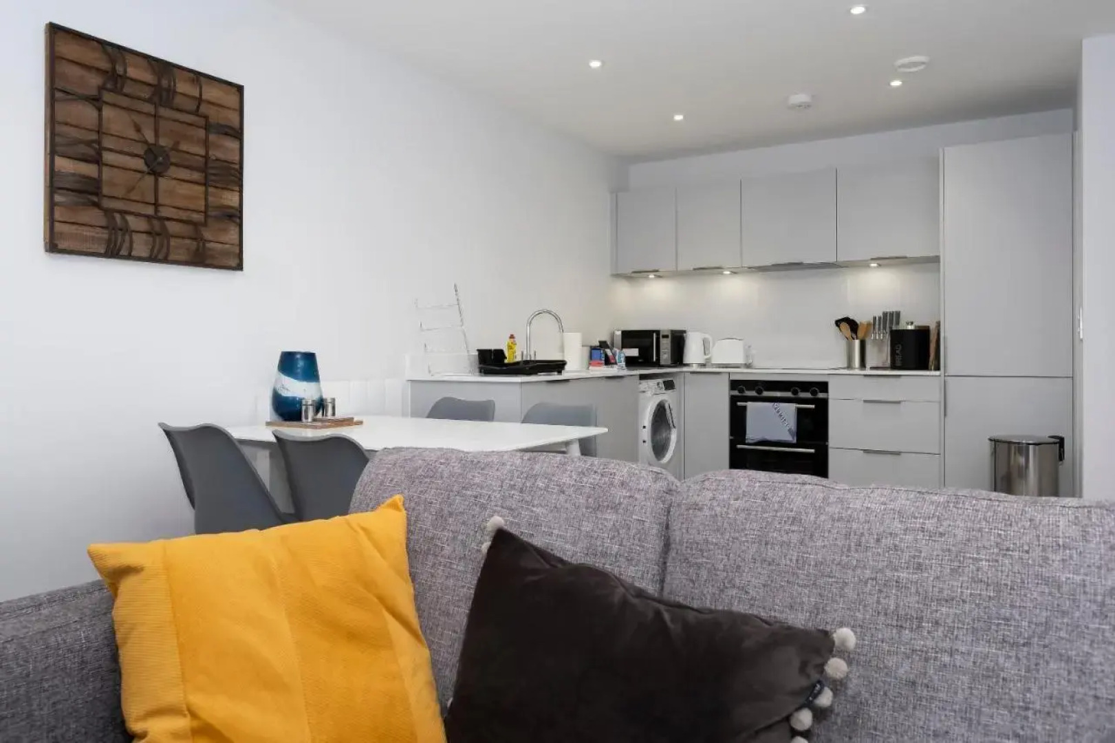 2 Putsborough - Luxury Apartment at Byron Woolacombe, only 4 minute walk to Woolacombe Beach!