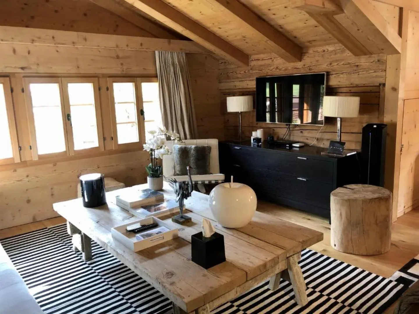 Gstaad - Luxueux Appartement Design *****