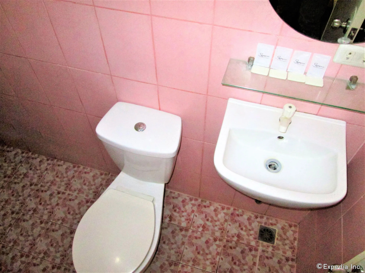 St. Nicolas Inn CDO City Center