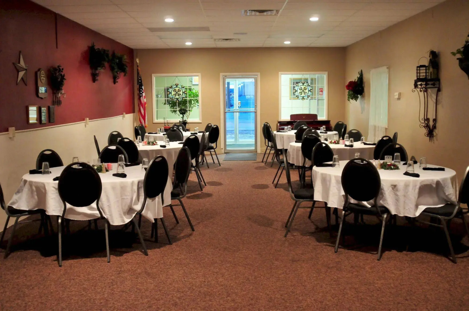 Yellowstone River Inn