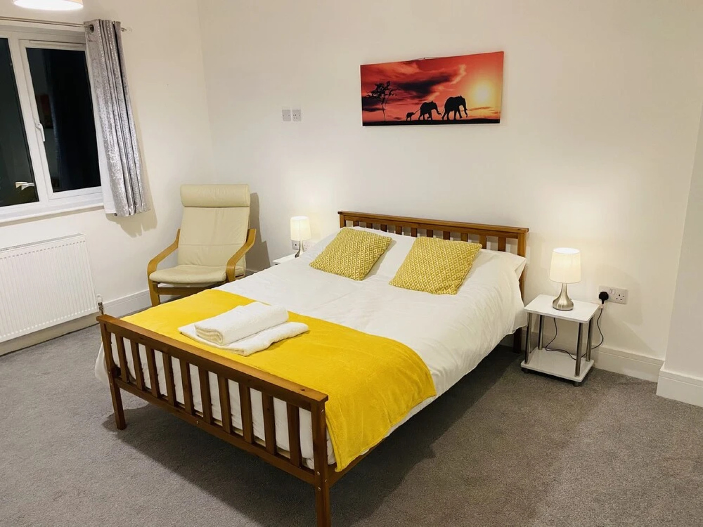 Church Road Apartment by Aldershot Short Stays