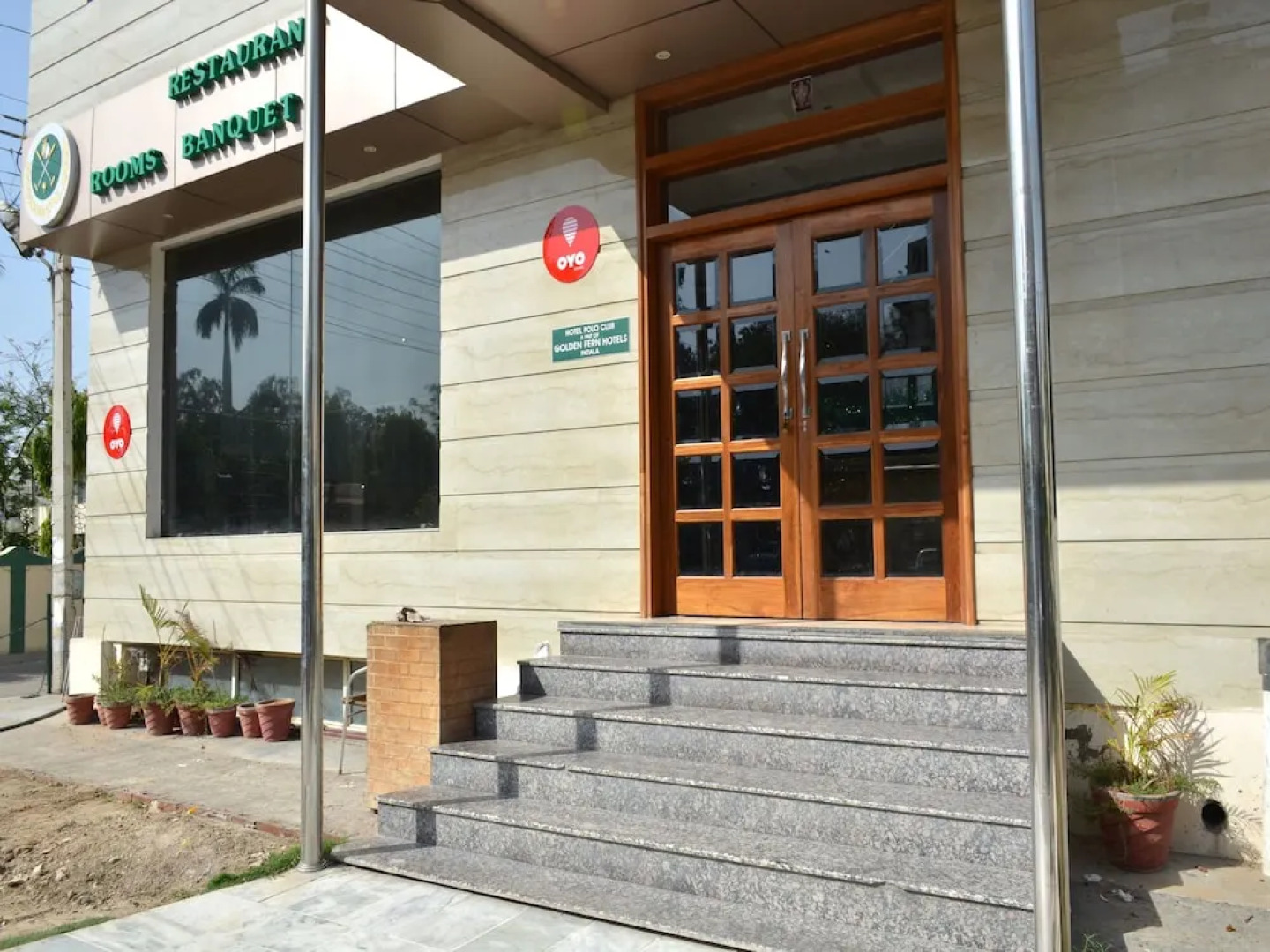 OYO 5389 Hotel Polo Club