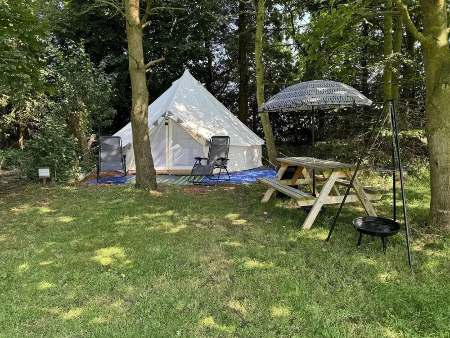 Spacious Bell Tent at Herigerbi Park, Lincolnshire