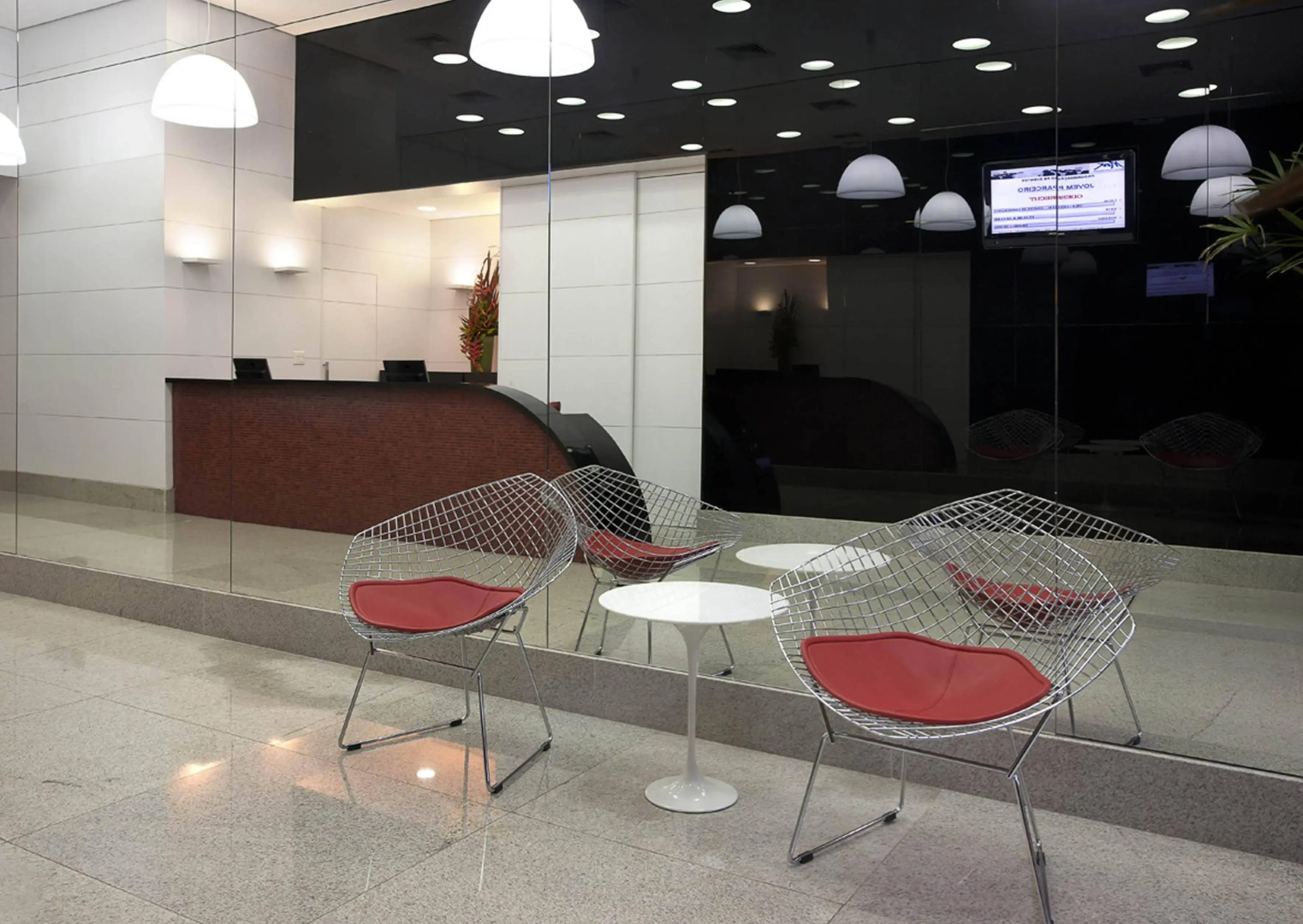 Max Savassi Apart Service