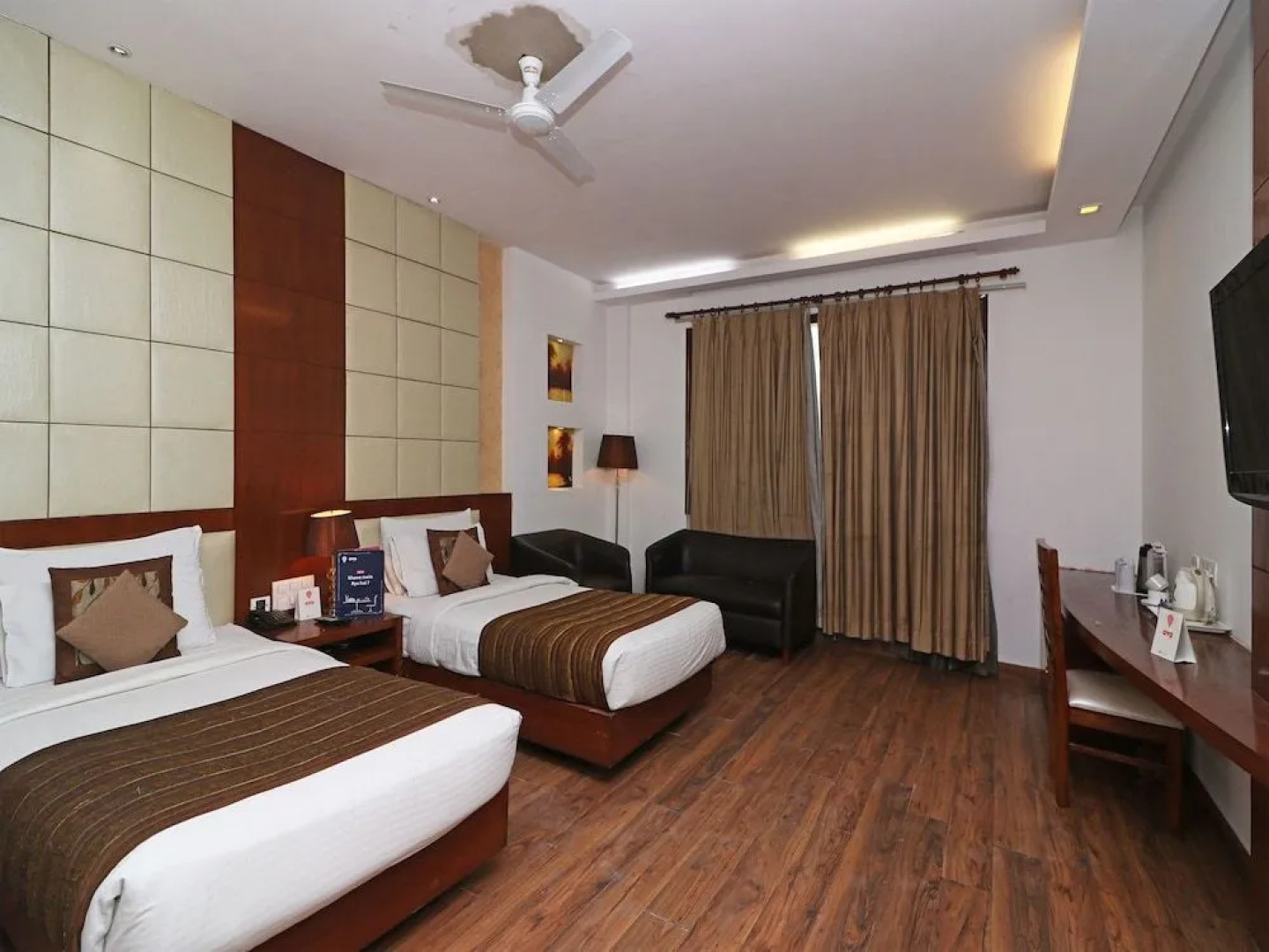 OYO 1574 Hotel Abhinandan