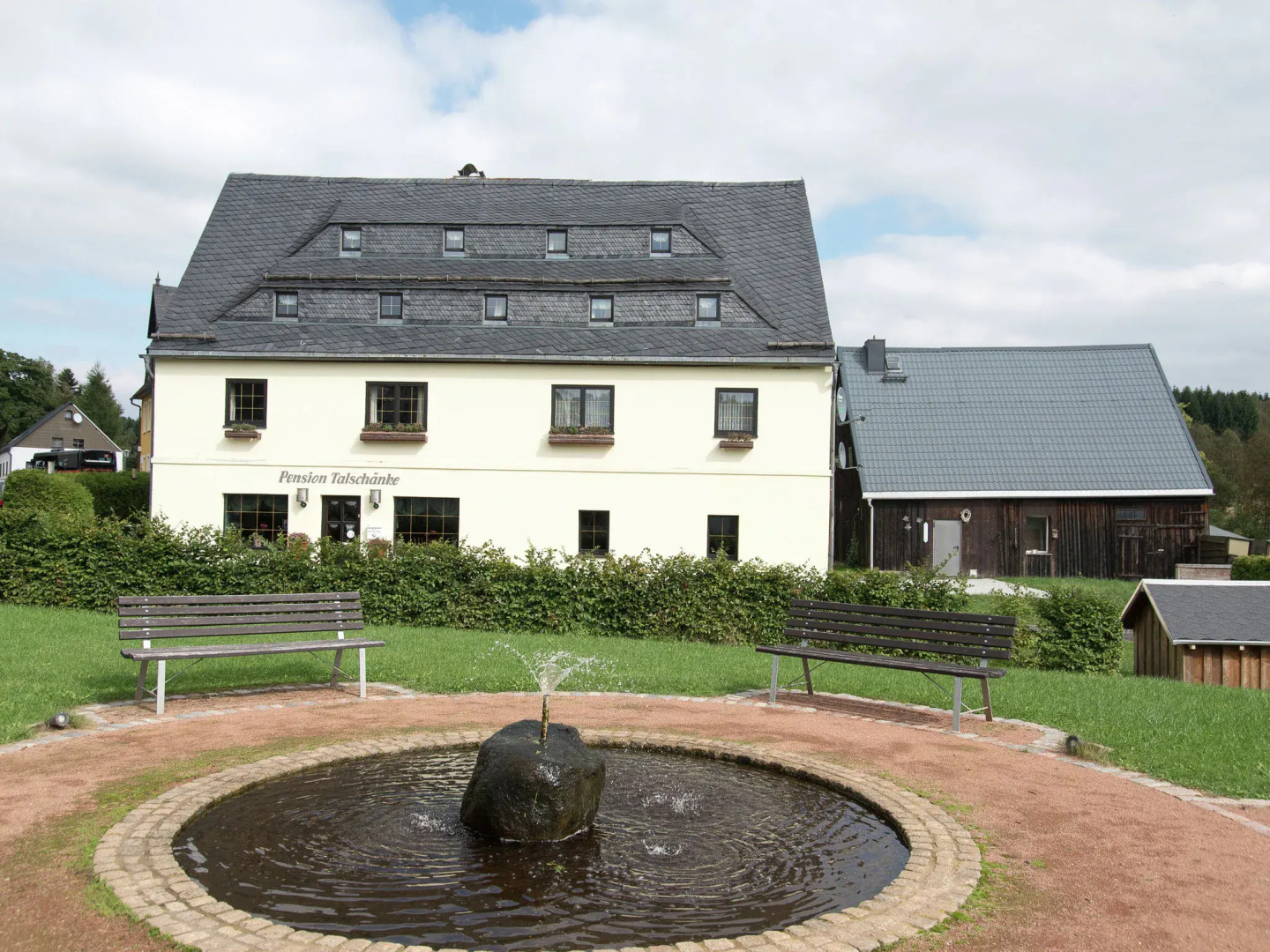 Classy Holiday Home in Deutschneudorf near Glockenwanderweg