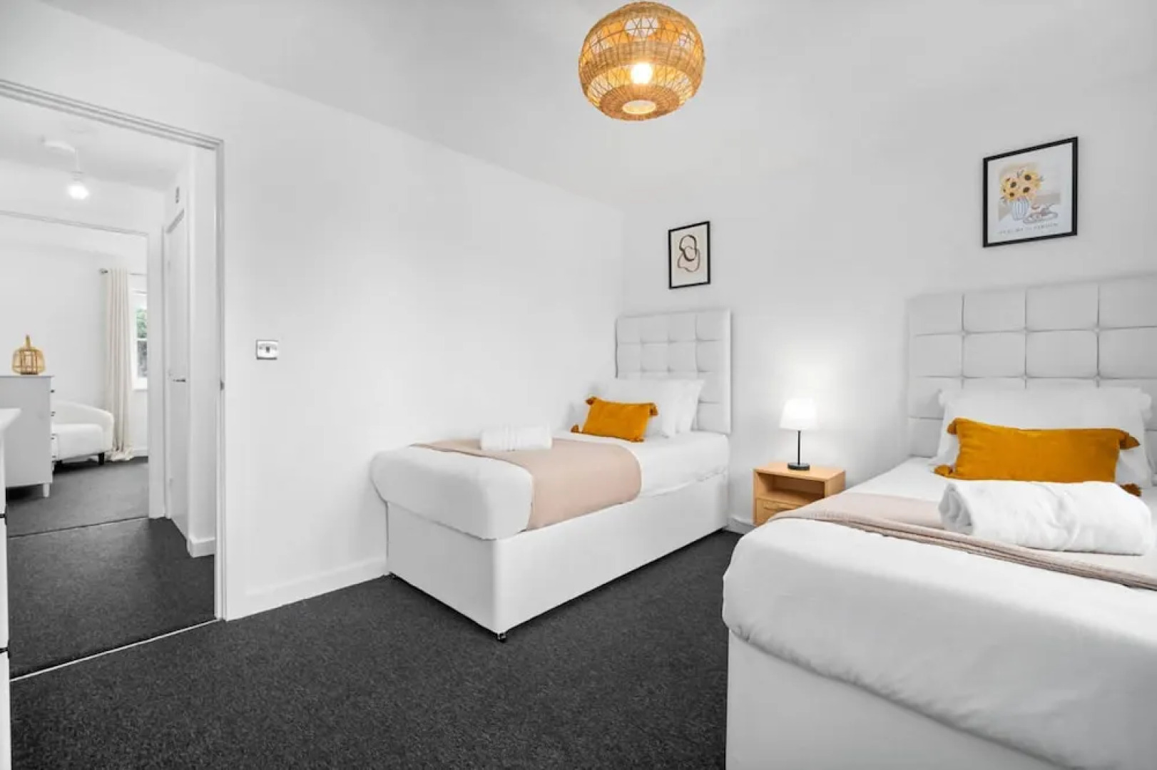 Cute Modern Mews Home in Oldbury