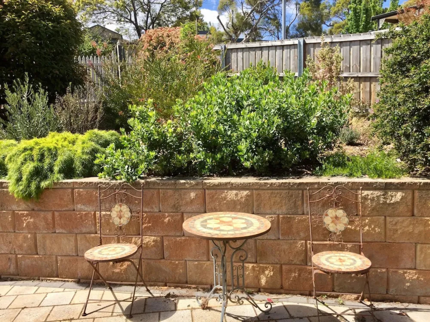 Manfield City Waterfront View Cottage