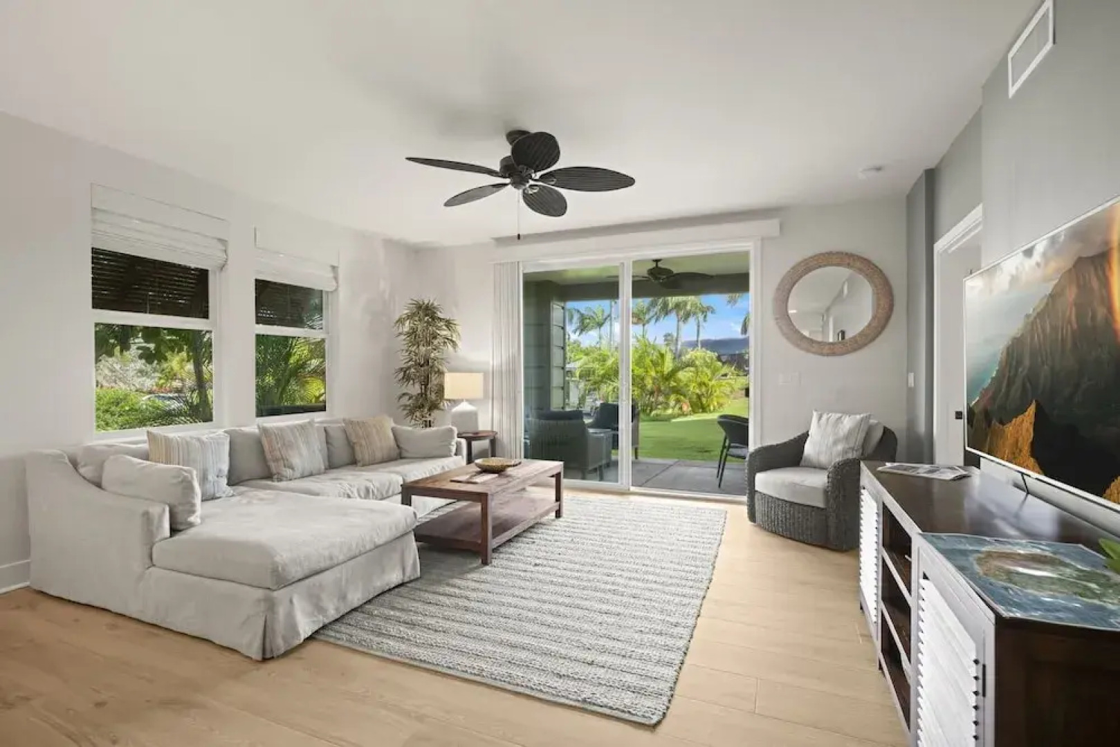 Pili Mai 5d 3 Bedroom Condo by RedAwning