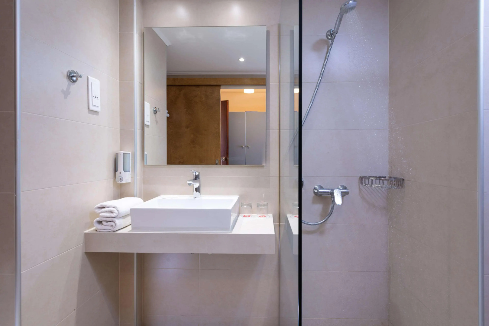 Отель Mare Monte Beach Hotel