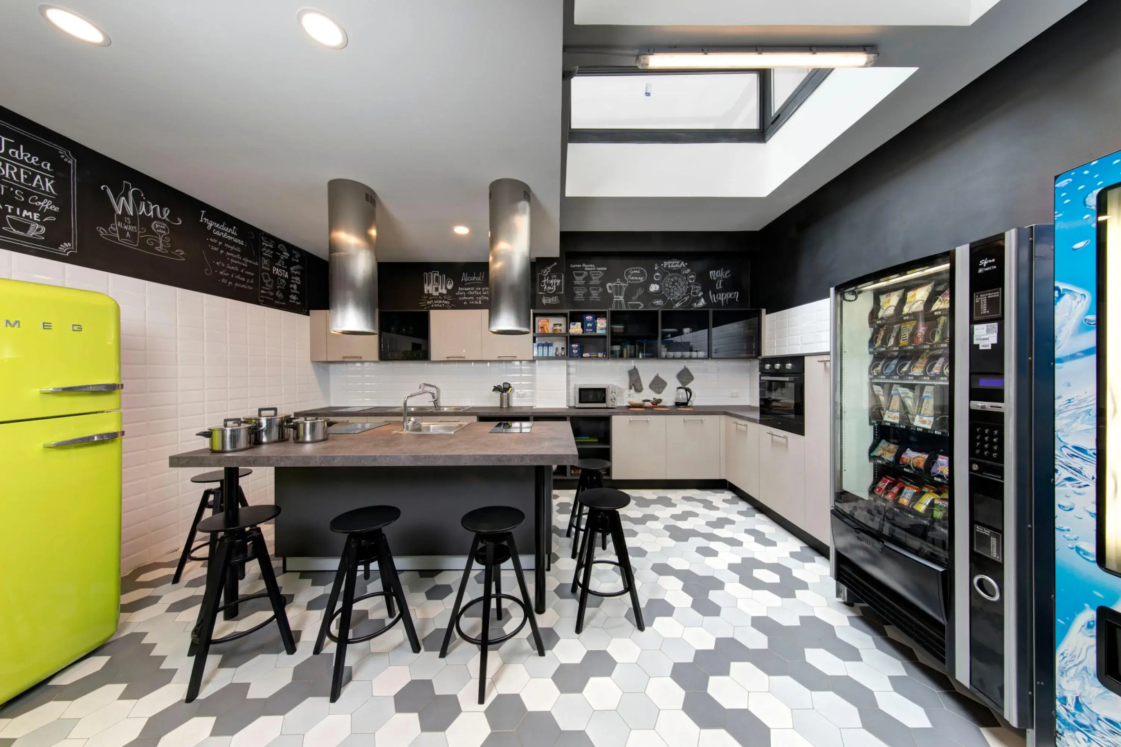 The RomeHello - Hostel