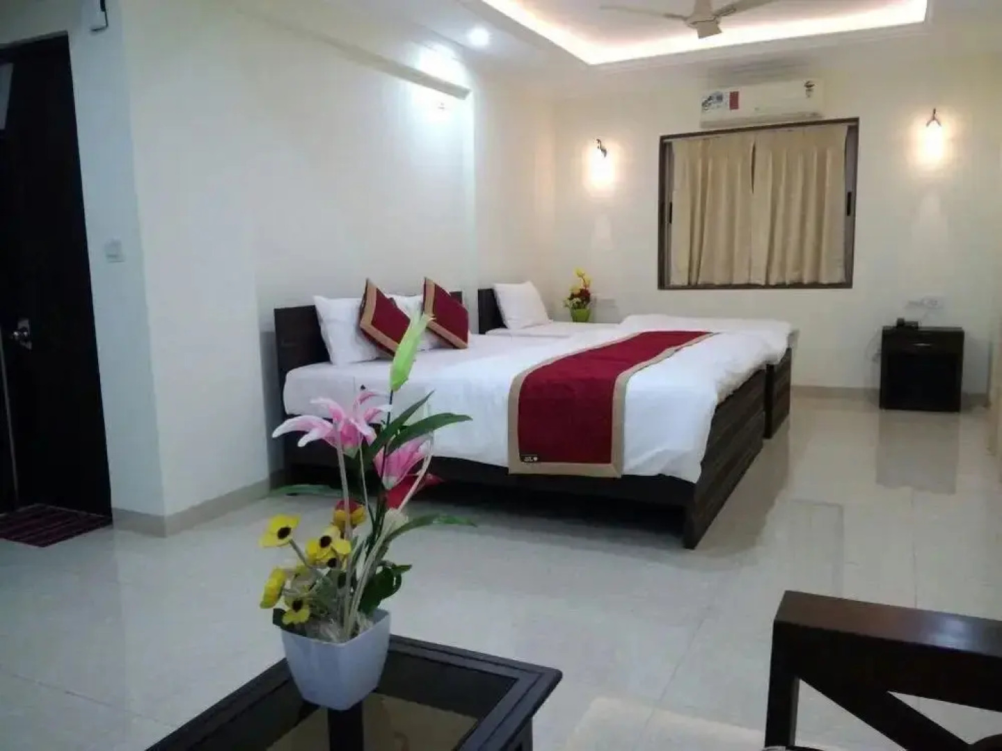 Sai Swastik by OYO Rooms