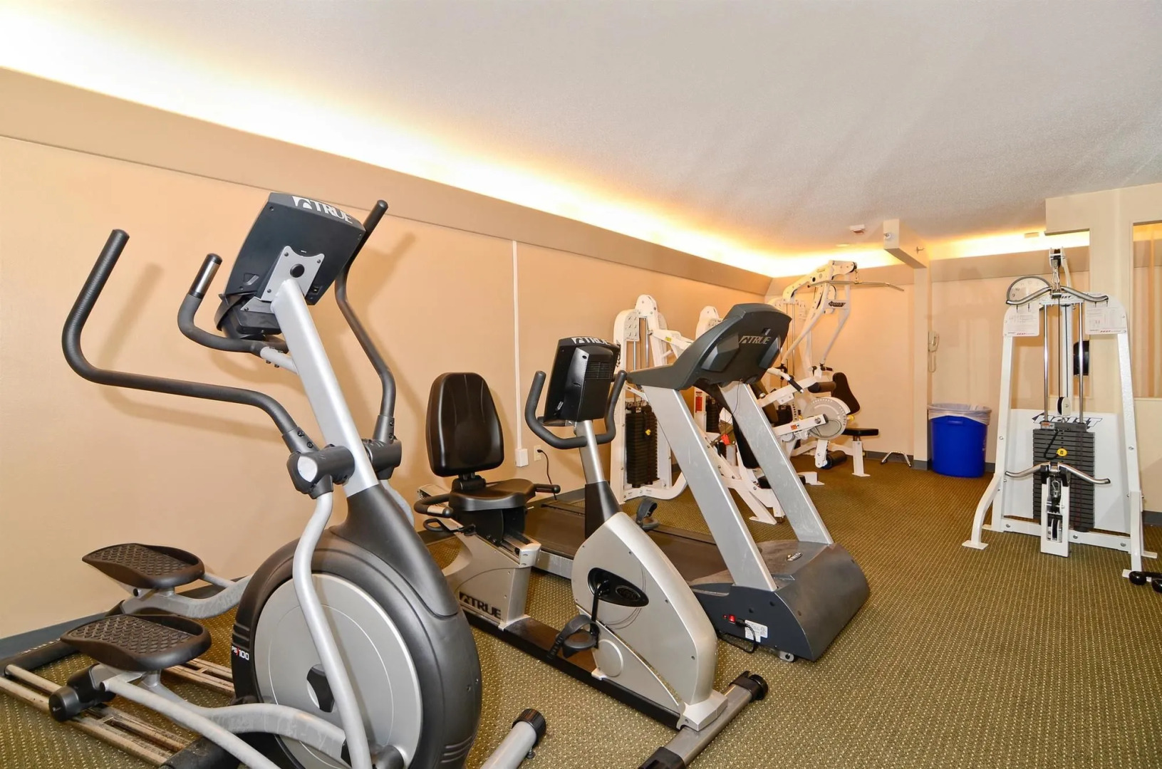 Best Western Navarre Waterfront