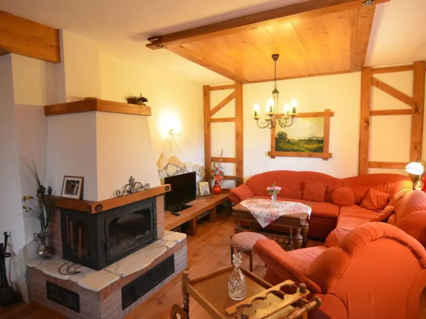 Quaint Apartment in Zeil am Main With Terrace