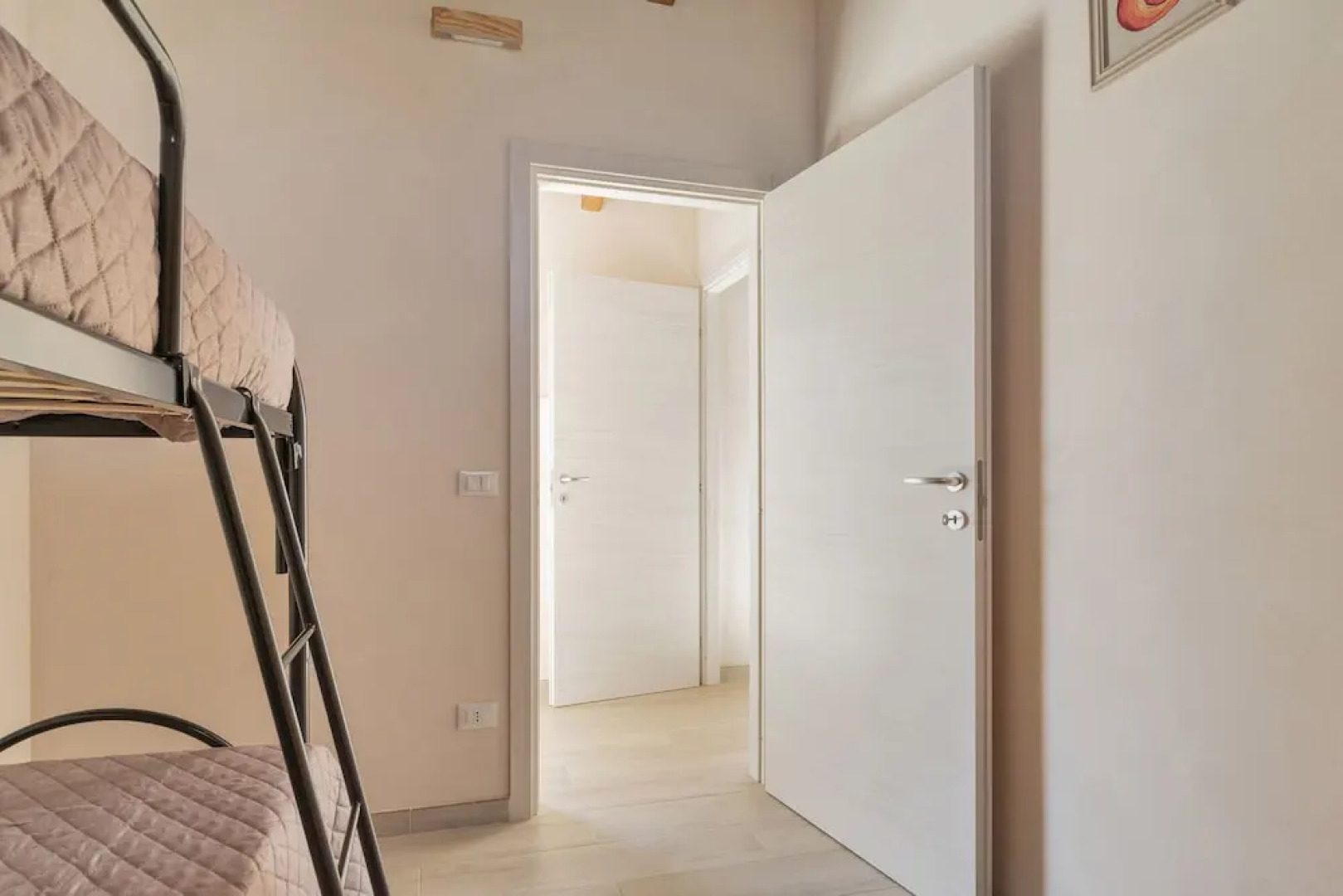 2873 Villa Pussacra by Barbarhouse