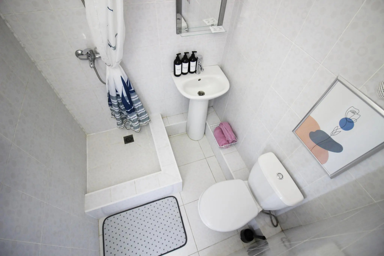 Апартаменты Максимум, пр-т. Дзержинского, д. 240