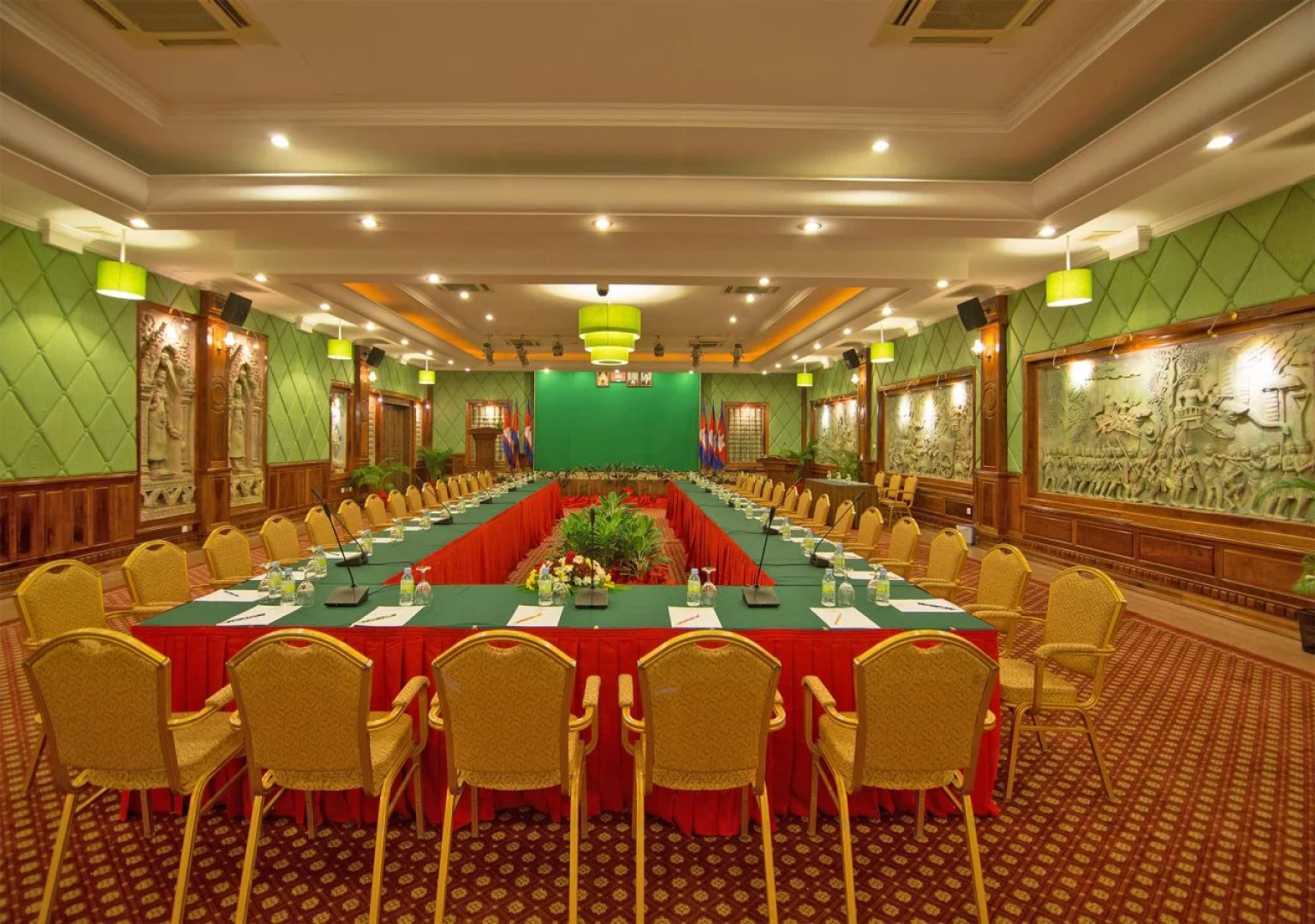 Hotel Somadevi Angkor Resort & Spa