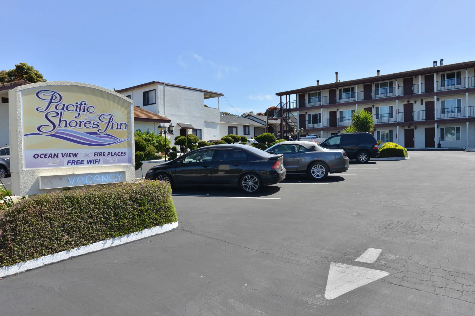 Pacific Shores Inn