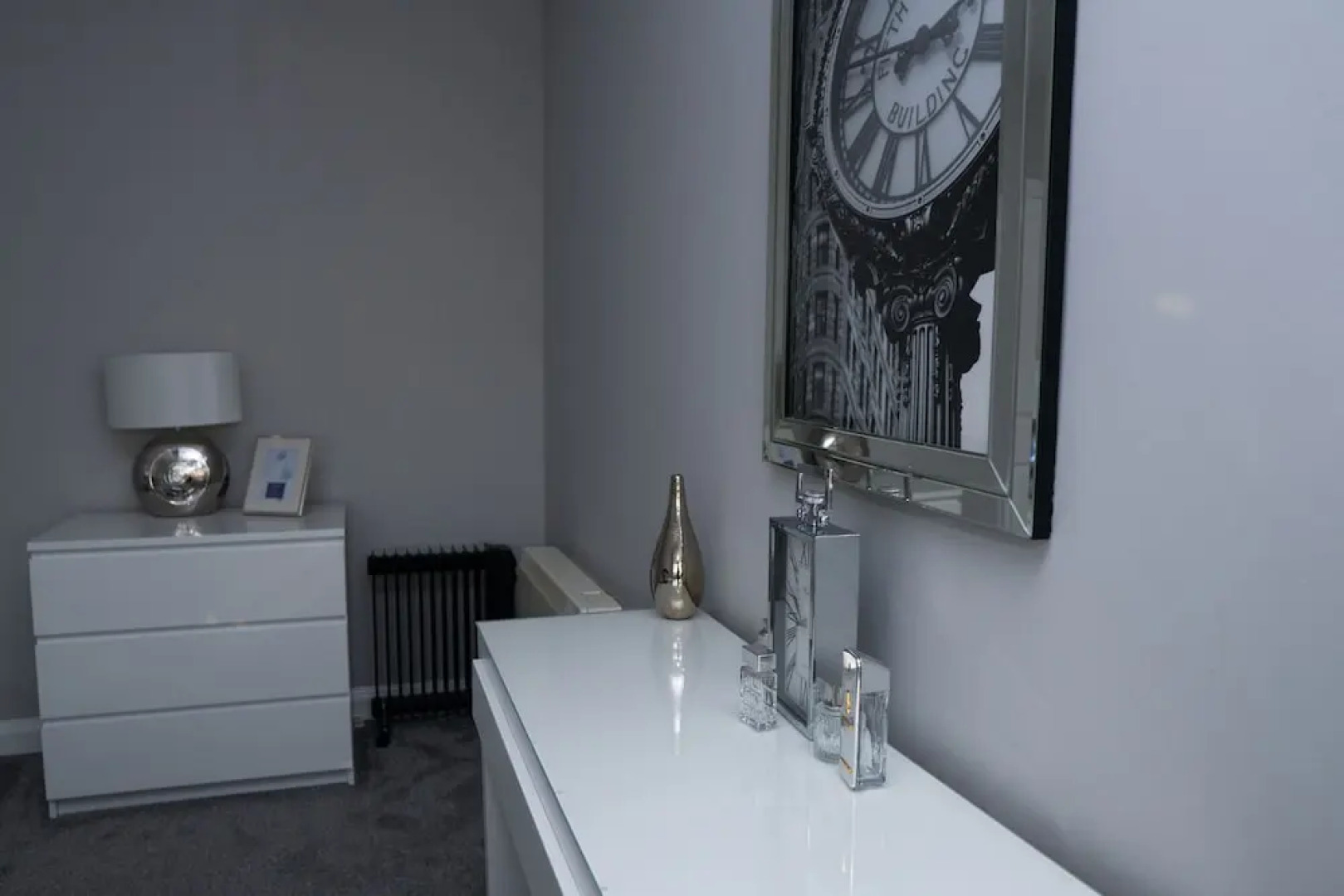 The White House Apartments