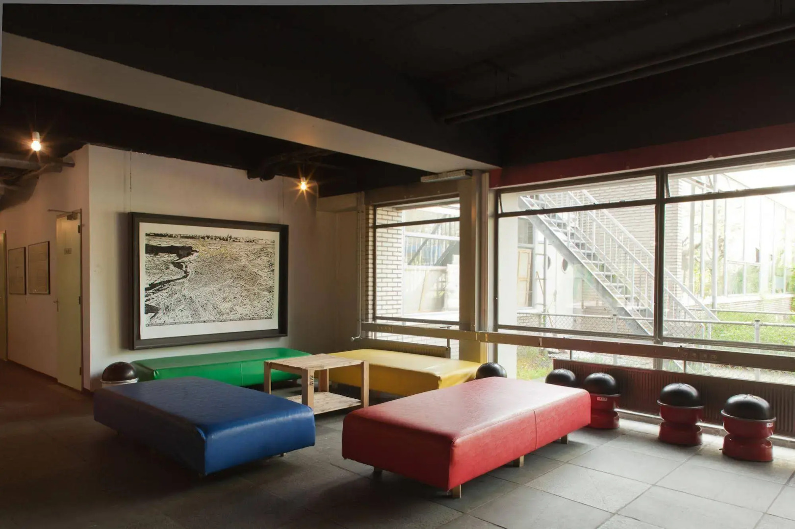 WOW Hostel Amsterdam