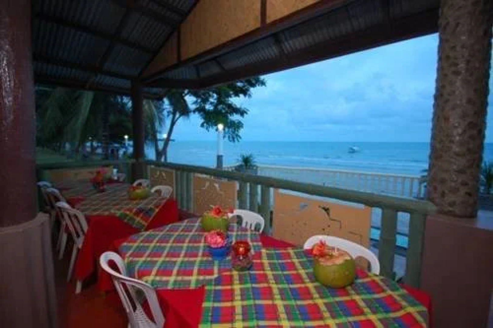 Villa Leonora Beach Resort