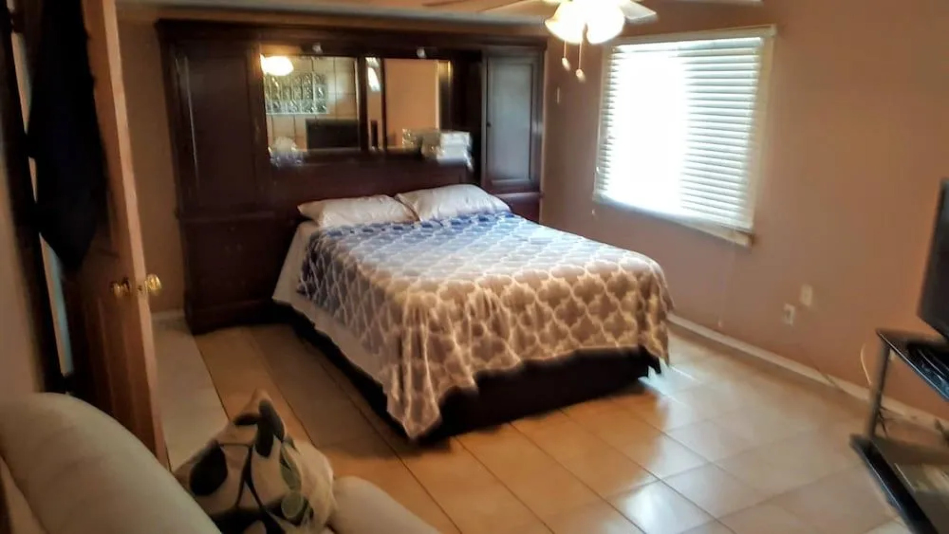 Family Friendly (Pets Welcome)