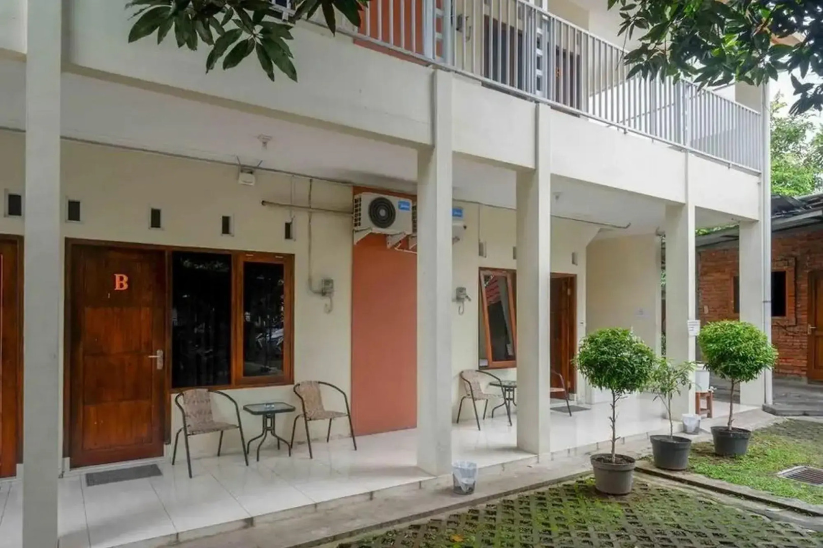 Oyo 2914 Teratai Guest House