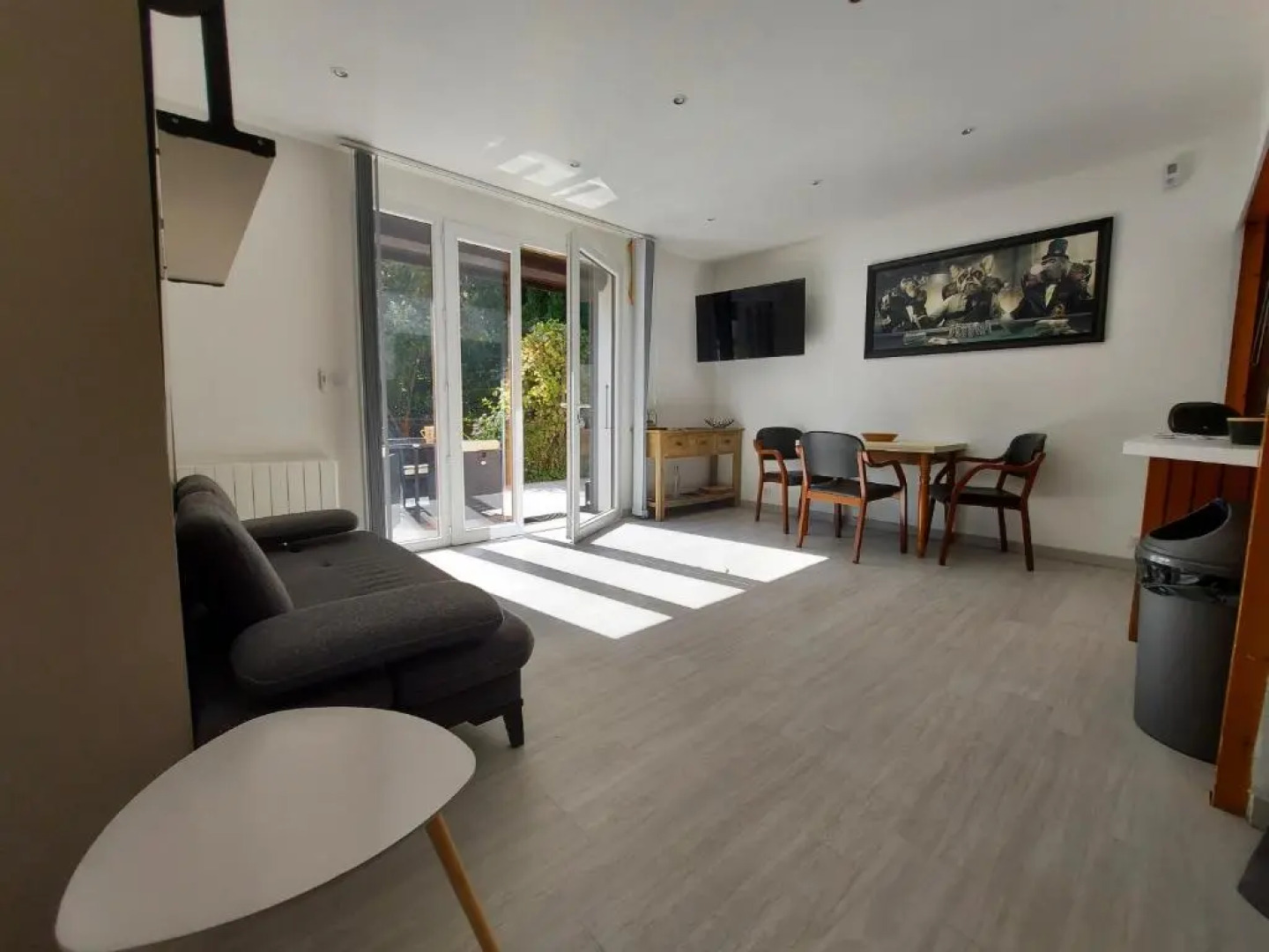 Centre St Jorioz : Charmant Et Spacieux Studio Avec Terrasse Et Jardin Privatif