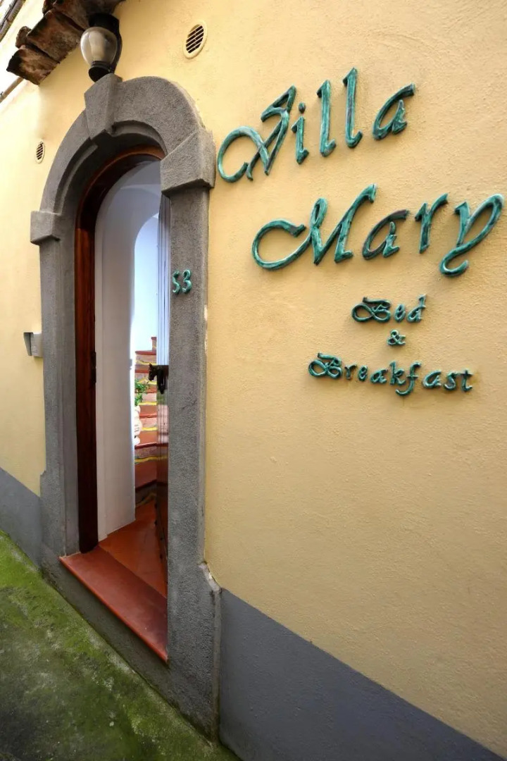 Villa Mary Suites