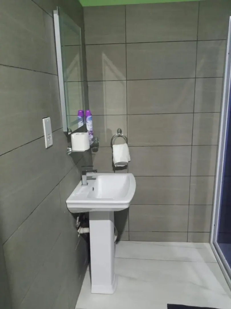 A Cheerful Holiday Home for Families and Friends