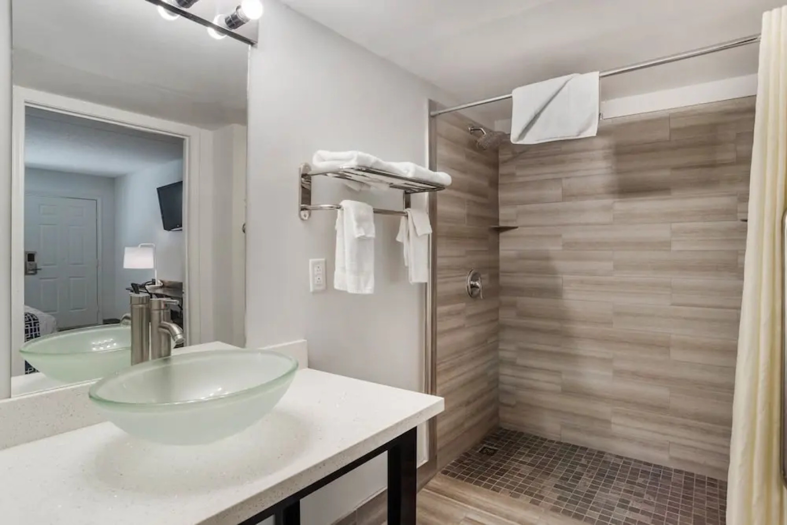 Super 8 by Wyndham Daleville/Fort Novosel