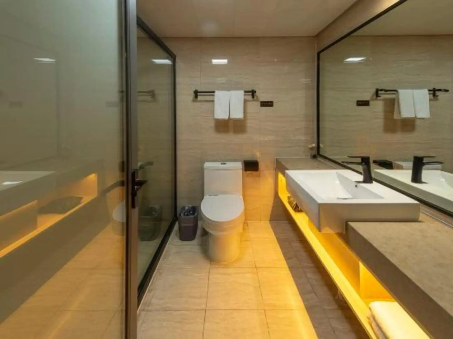 Huaihua Chenlong Mini Hotel (Hongxingqiao Branch)