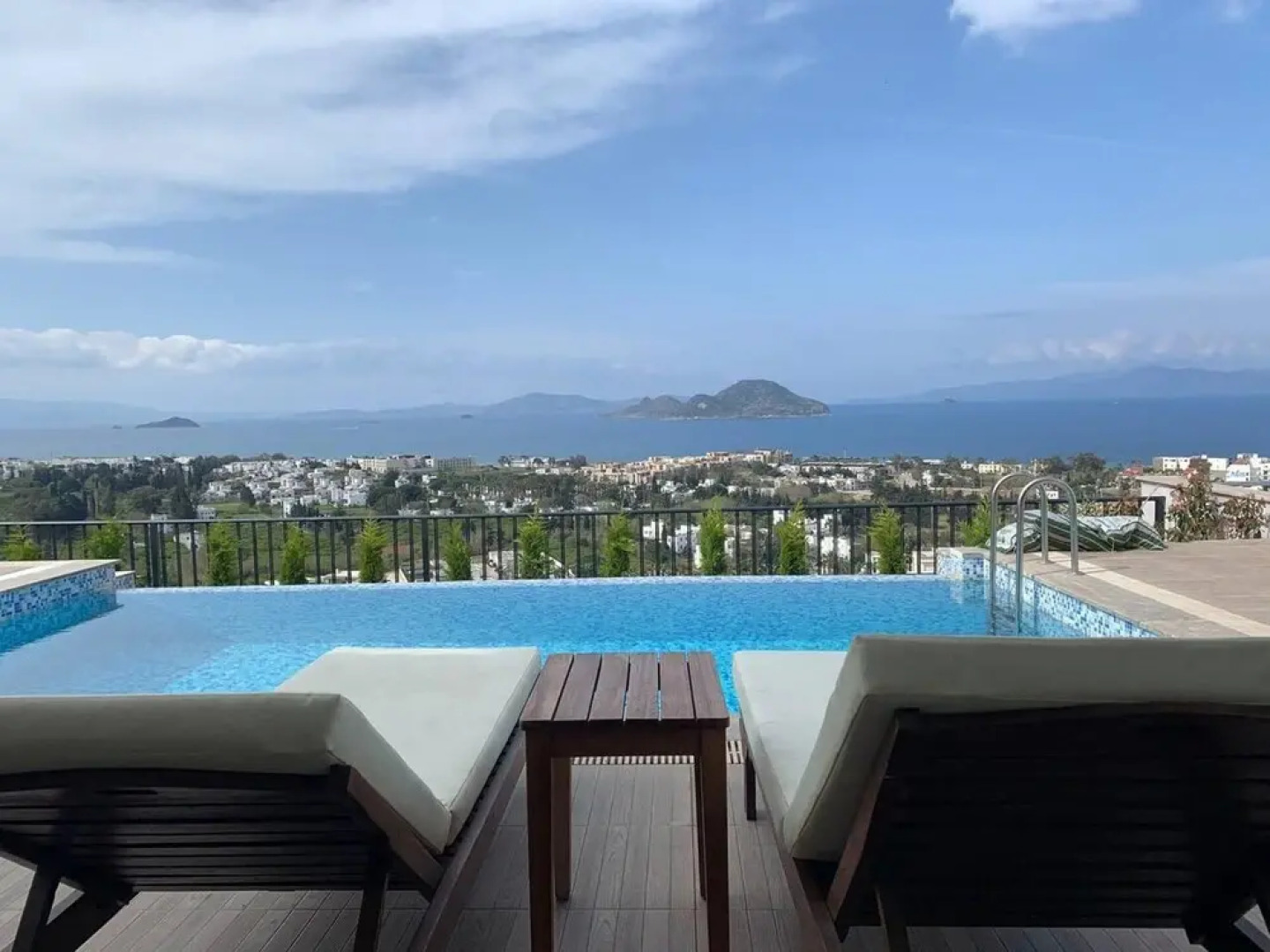 Bodrum - 5 Bedrooms Villa With Heated Pool