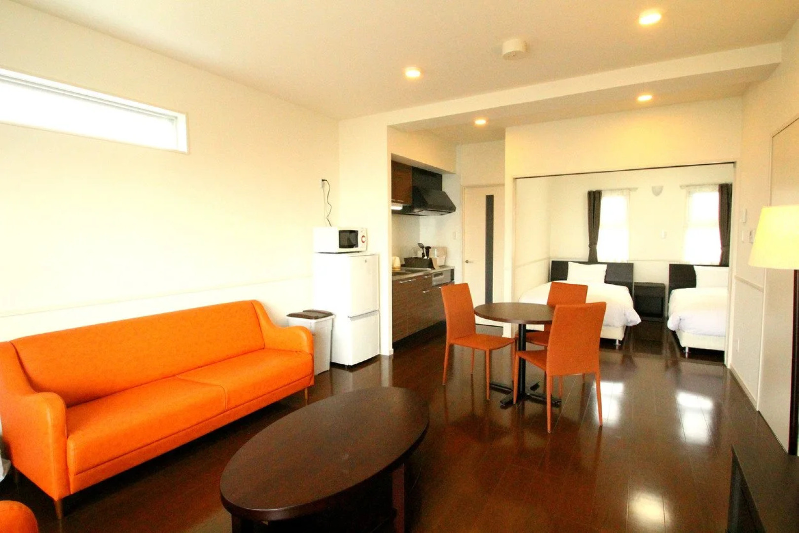 Resort Class Inn Onna