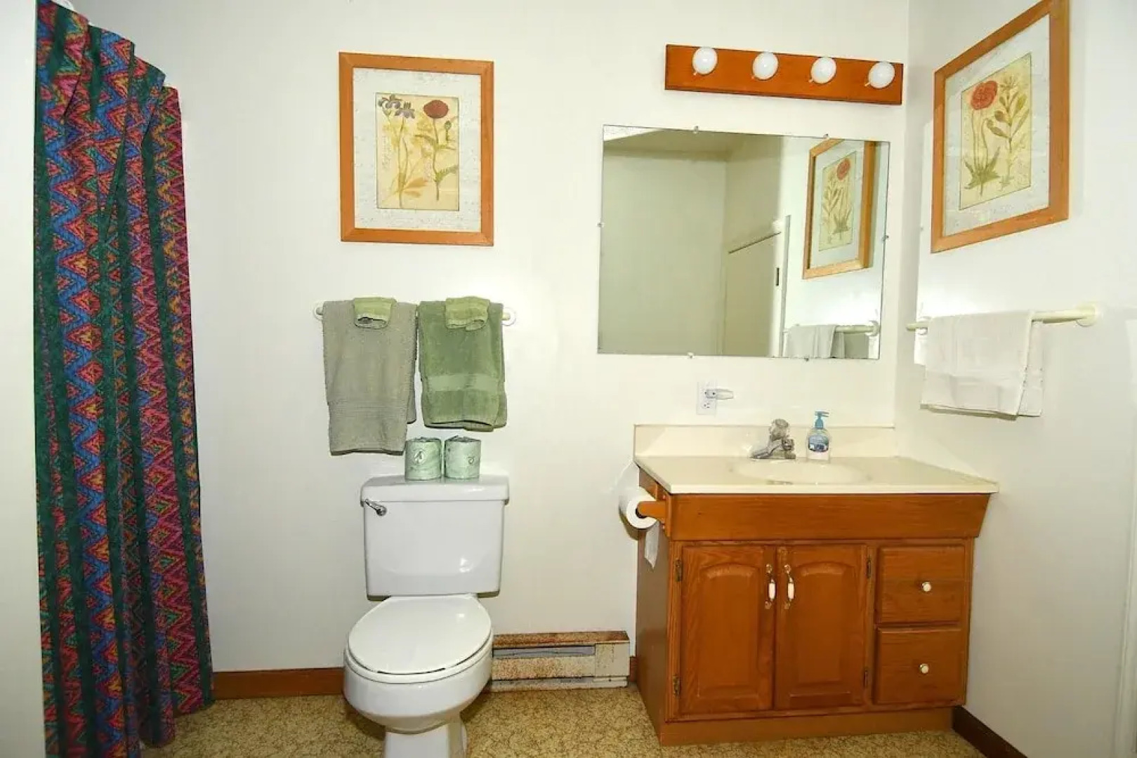 Dogwood Knoll - Wooded Escape