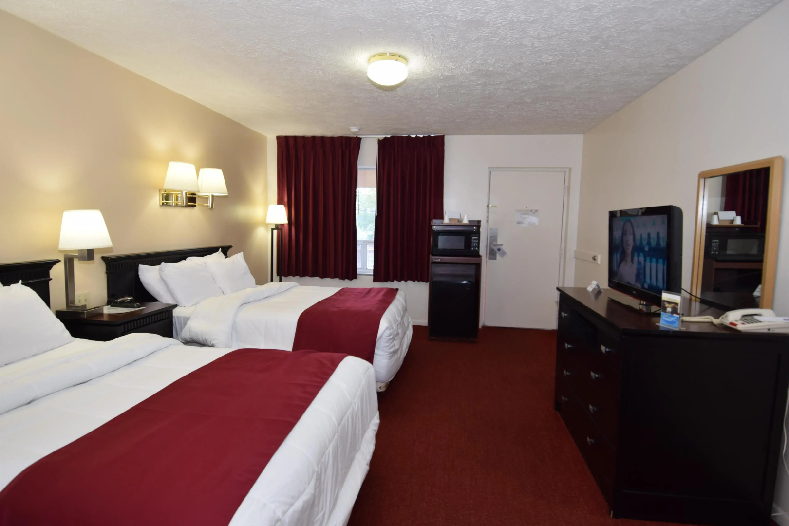 Knights Inn Oswego