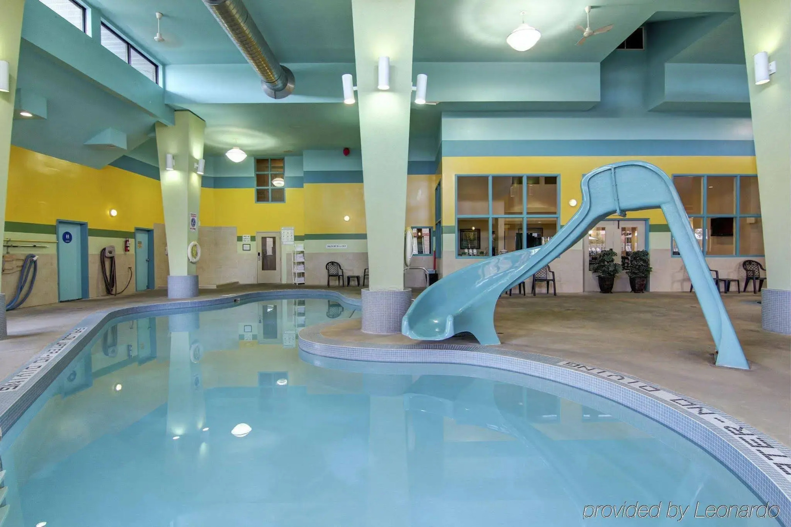 Comfort Inn & Suites Ambassador Bridge