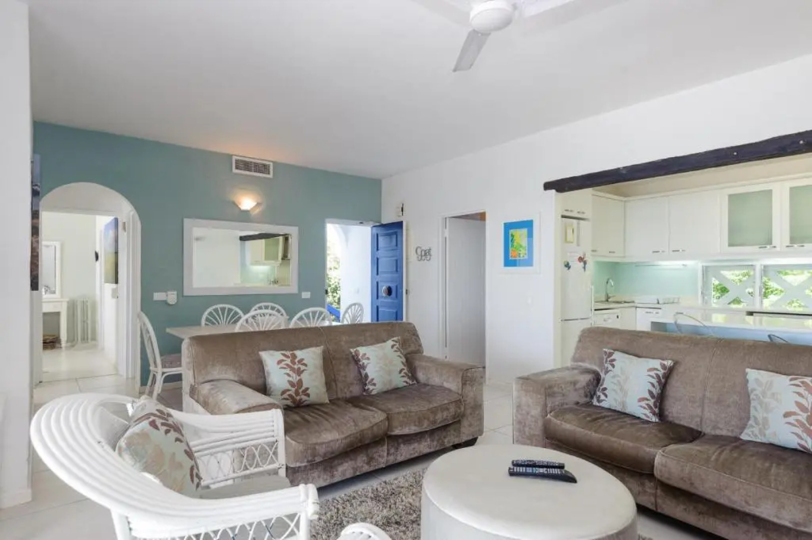 Santorini Akrotiri 28 (Family Only)