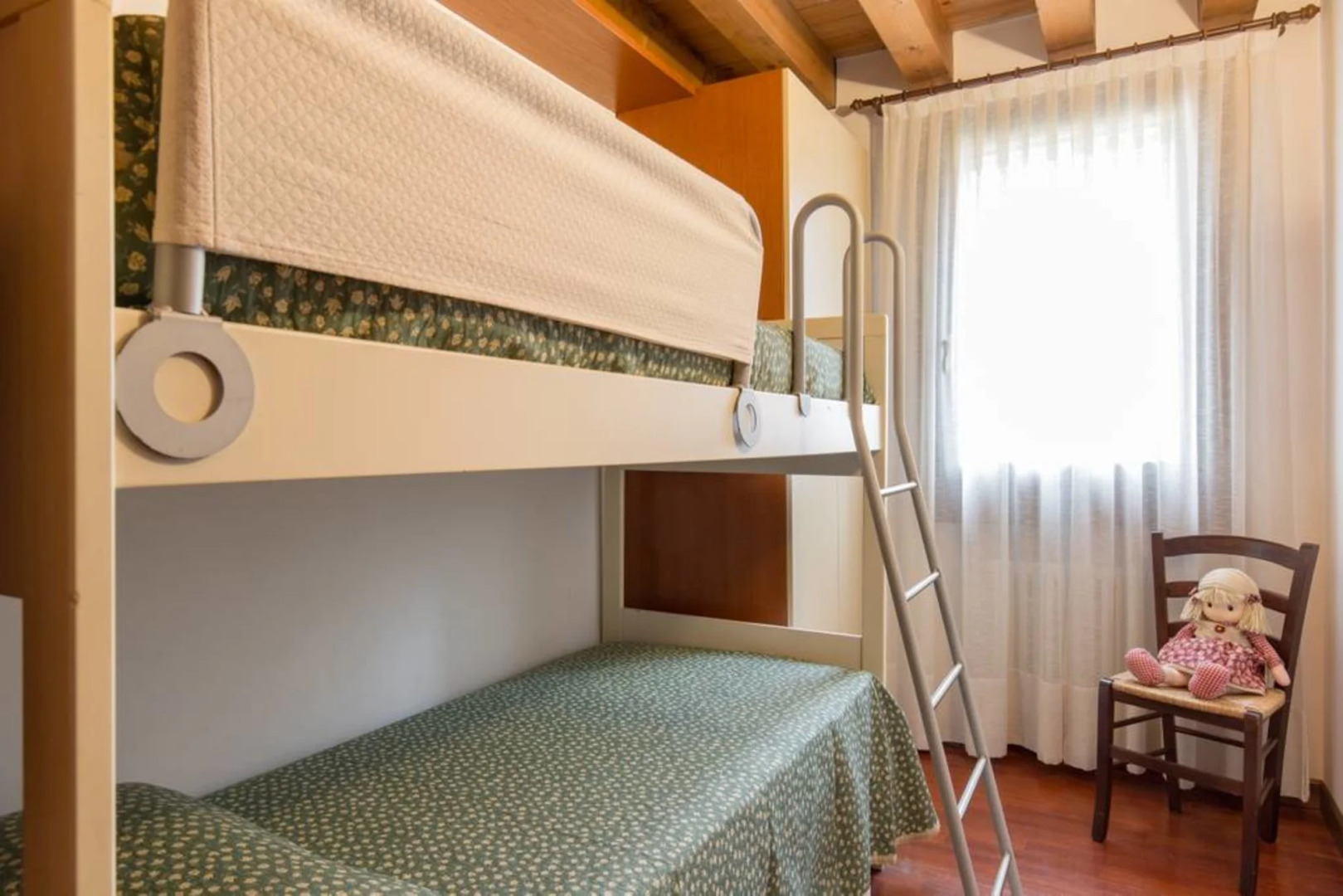 The Mulberries Three Bedroom and two Bathroom Apartment